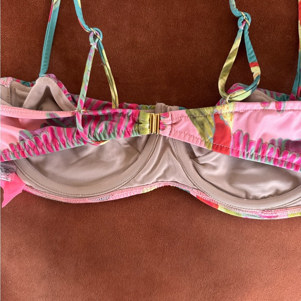 FARM Rio Multicolor Bikini Top - Picture 5 of 7
